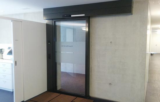 Türen, Fenster & Verglasungen